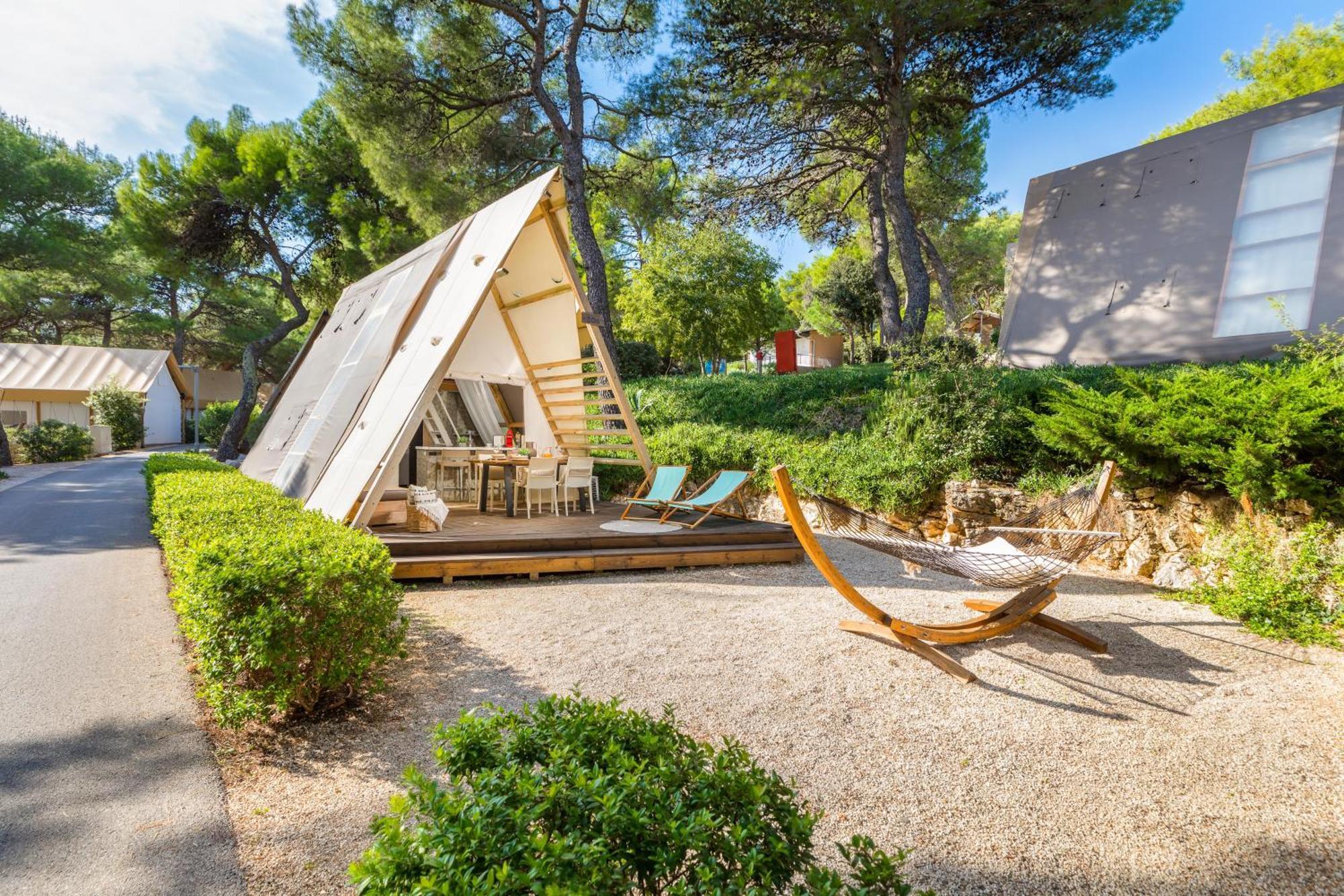 מלון פומר Arena One 99 Glamping מראה חיצוני תמונה