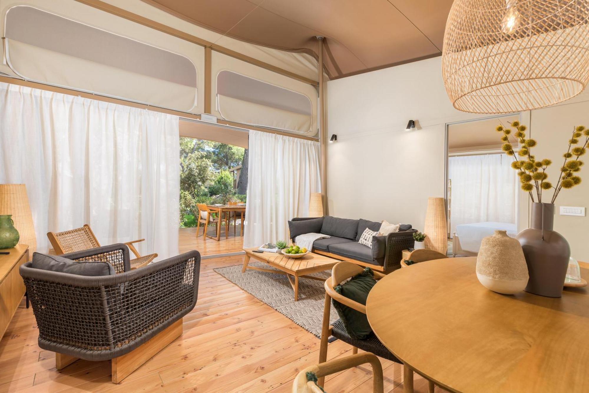 מלון פומר Arena One 99 Glamping מראה חיצוני תמונה