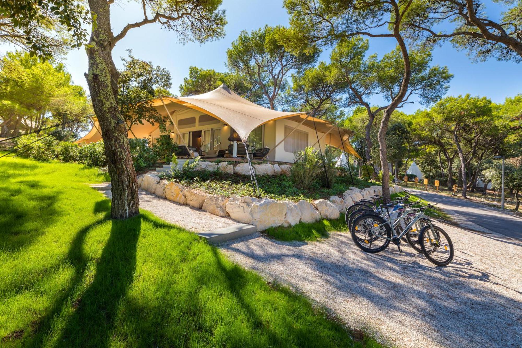 מלון פומר Arena One 99 Glamping מראה חיצוני תמונה