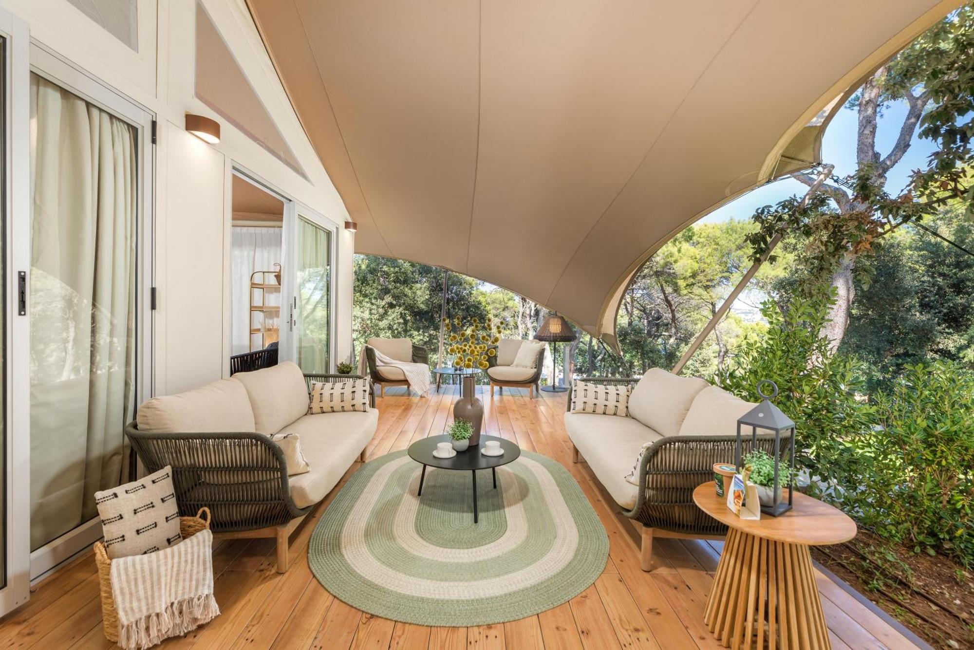 מלון פומר Arena One 99 Glamping מראה חיצוני תמונה