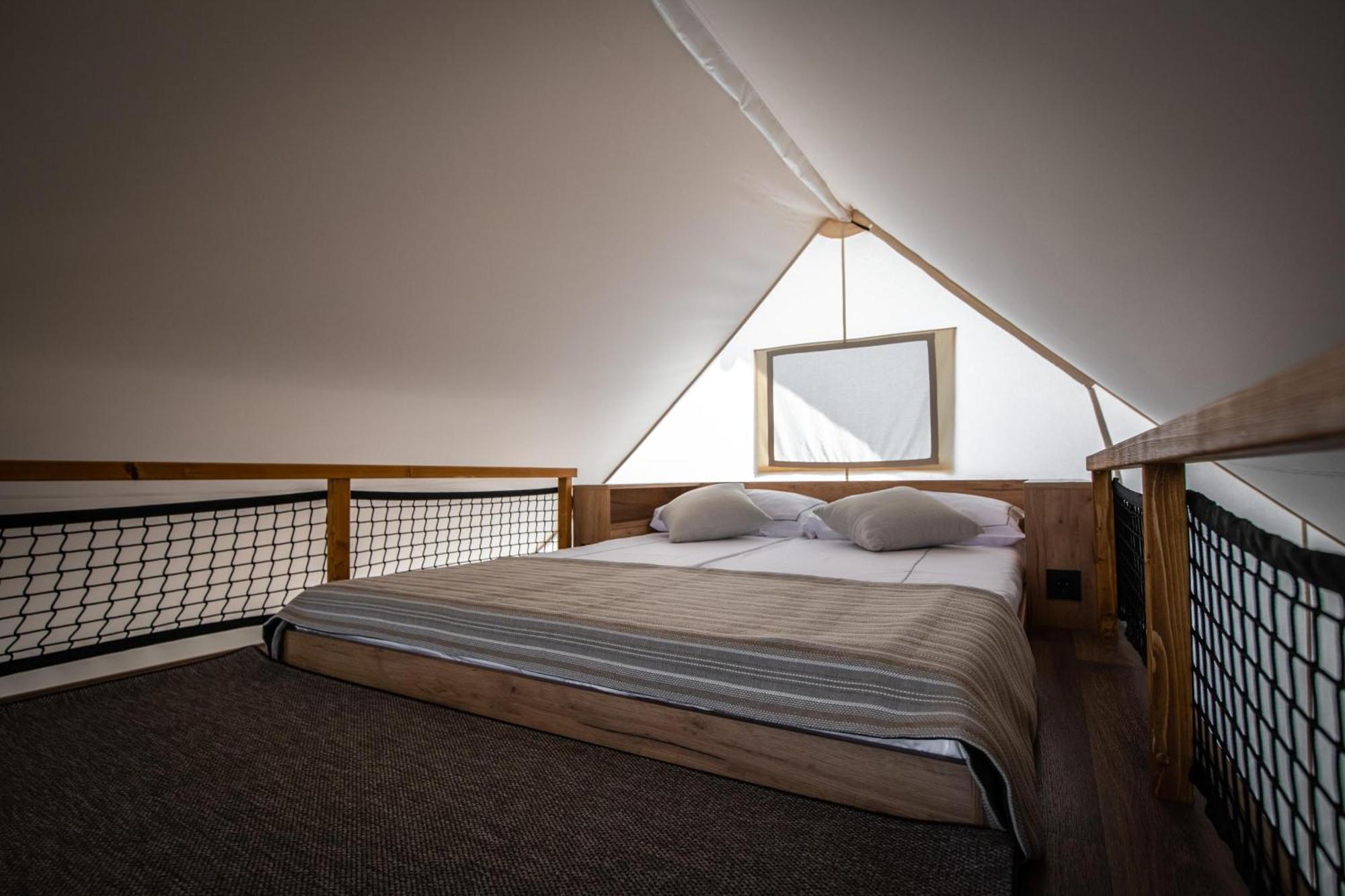 מלון פומר Arena One 99 Glamping מראה חיצוני תמונה