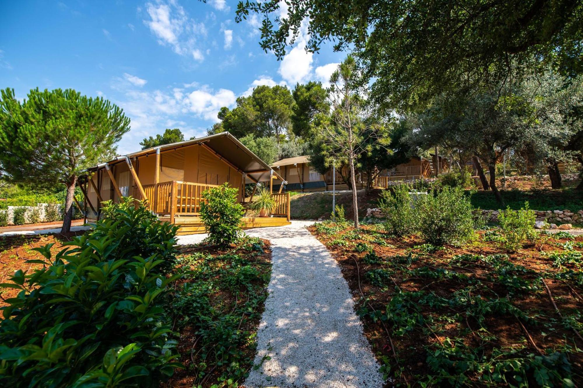 מלון פומר Arena One 99 Glamping מראה חיצוני תמונה