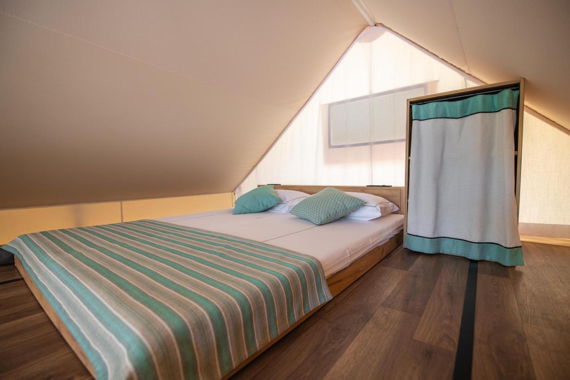 מלון פומר Arena One 99 Glamping מראה חיצוני תמונה