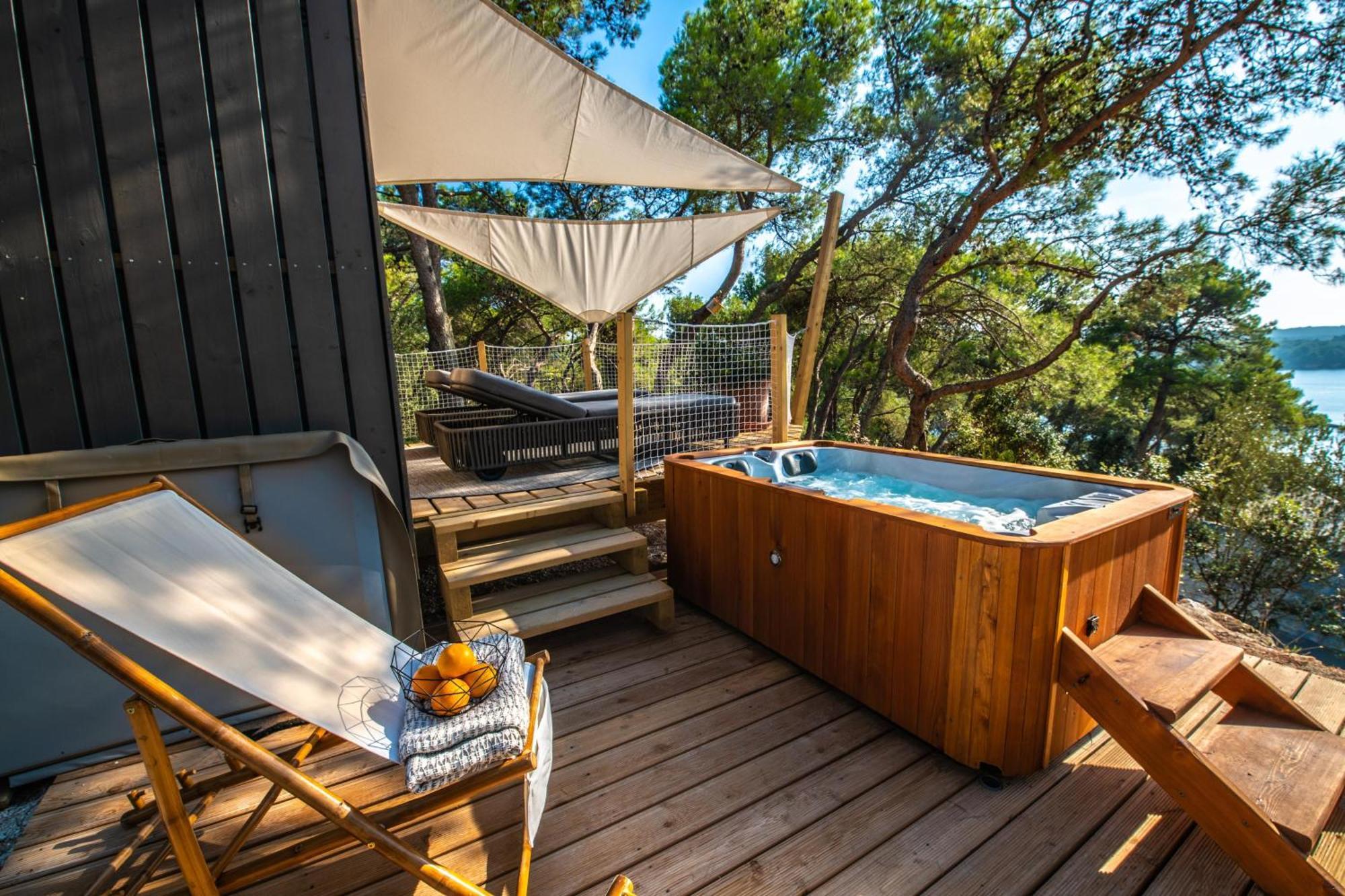 מלון פומר Arena One 99 Glamping מראה חיצוני תמונה